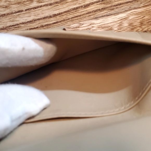 Louis Vuitton Vernis Kiss lock wallet - Picture 7 of 9